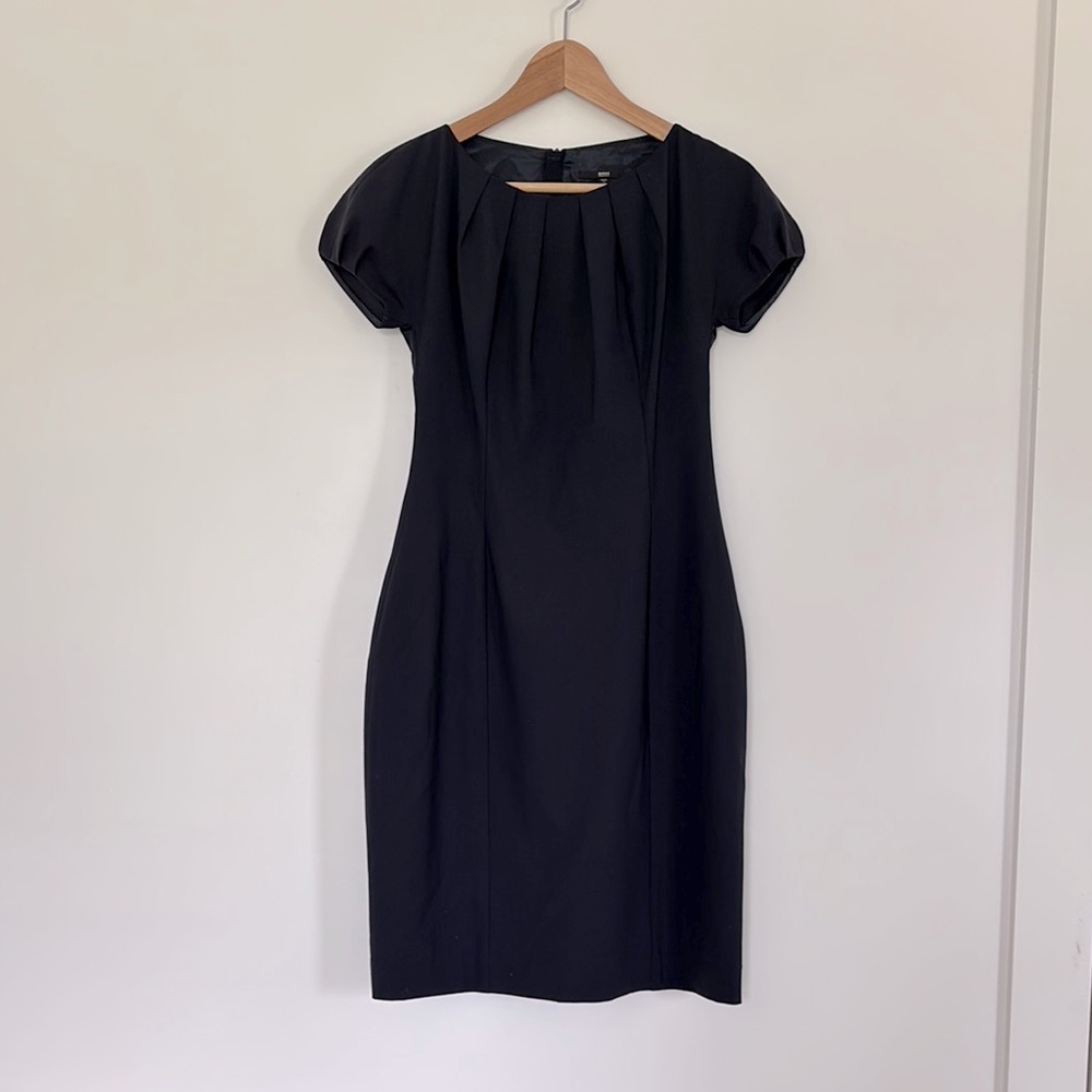 Boss Hugo Boss Wool blend Cap Short Sleeve Tailored Navy Blue Sheath dress